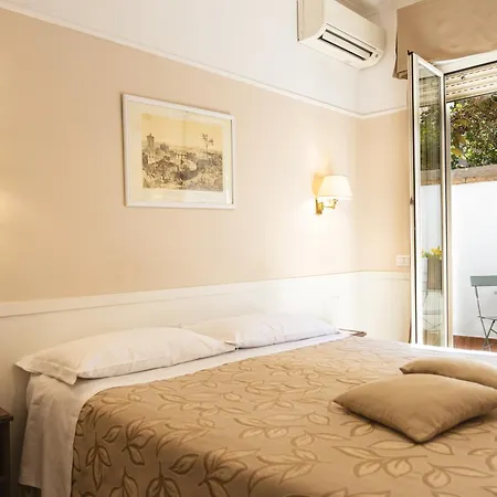Hotell Modigliani 3*