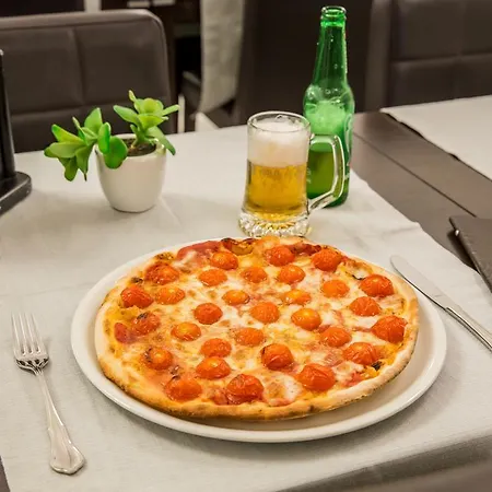 מלון Modigliani 3*