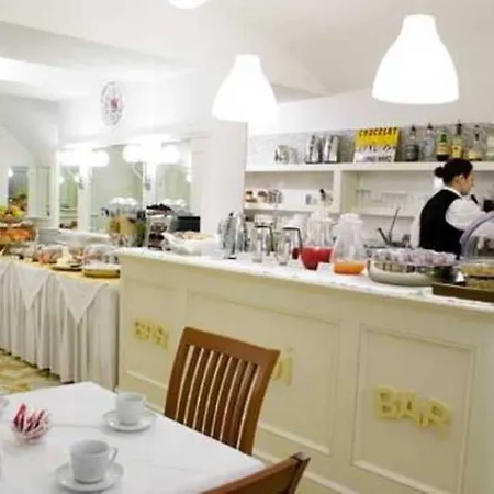 Modigliani Отель 3*